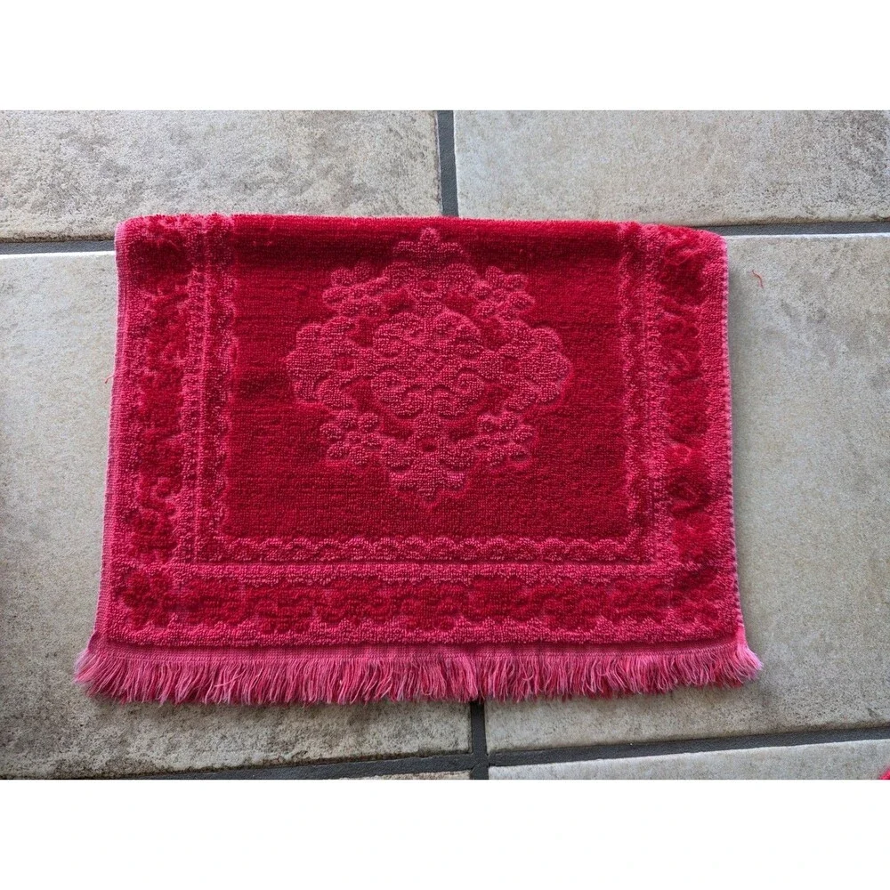 Vintage Fashion Manor Decorator Towels Set of 4  Red Fringe Jacquard bath hand